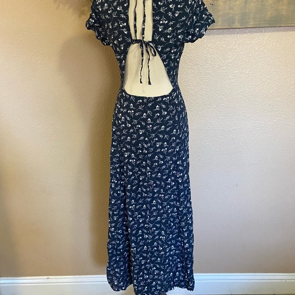 Lulus New Desires Navy Blue Floral Print Backless Maxi Dress - Picture 4 of 11